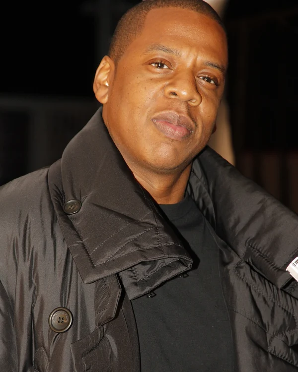 Jay-Z улыбается