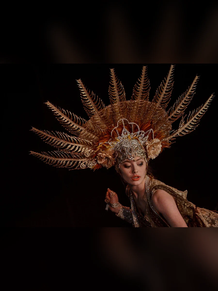 Зоя Бербер в спектакле «Калигула»